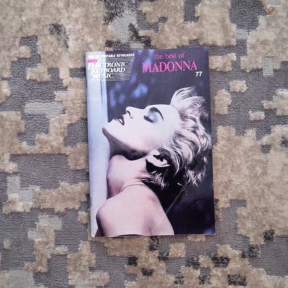 Vintage Best of Madonna electronic keyboard music book - Picture 2 of 6